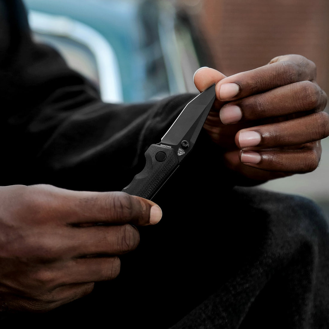 Flip Knife Buying Guide: What Should You Look For? - Iron Ethos